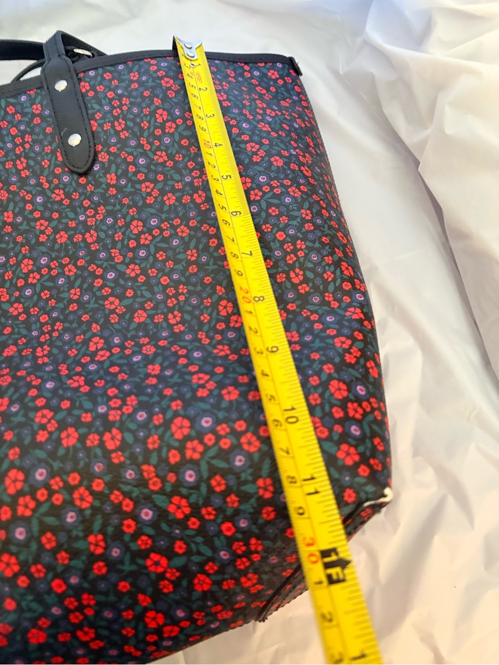 COACH Reversible Black and Red Floral Tote Bag with Black Pouch - Picture 9 of 10
